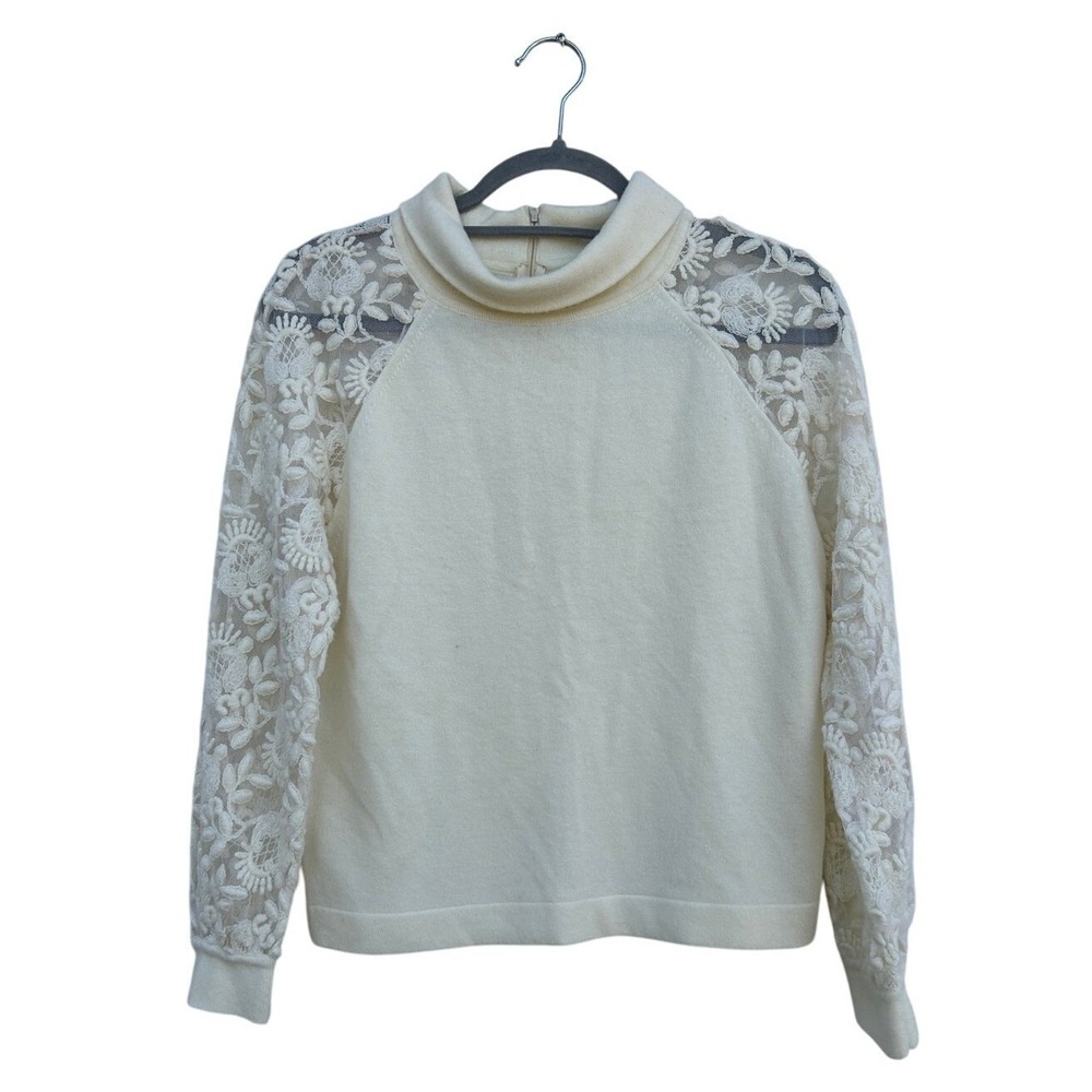 Vintage Talbott Taralan SUPER‎ Cute Off White Sweater With Lace Flower Sleeves